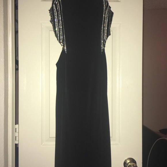 Black formal prom dress - Picture 5 of 8
